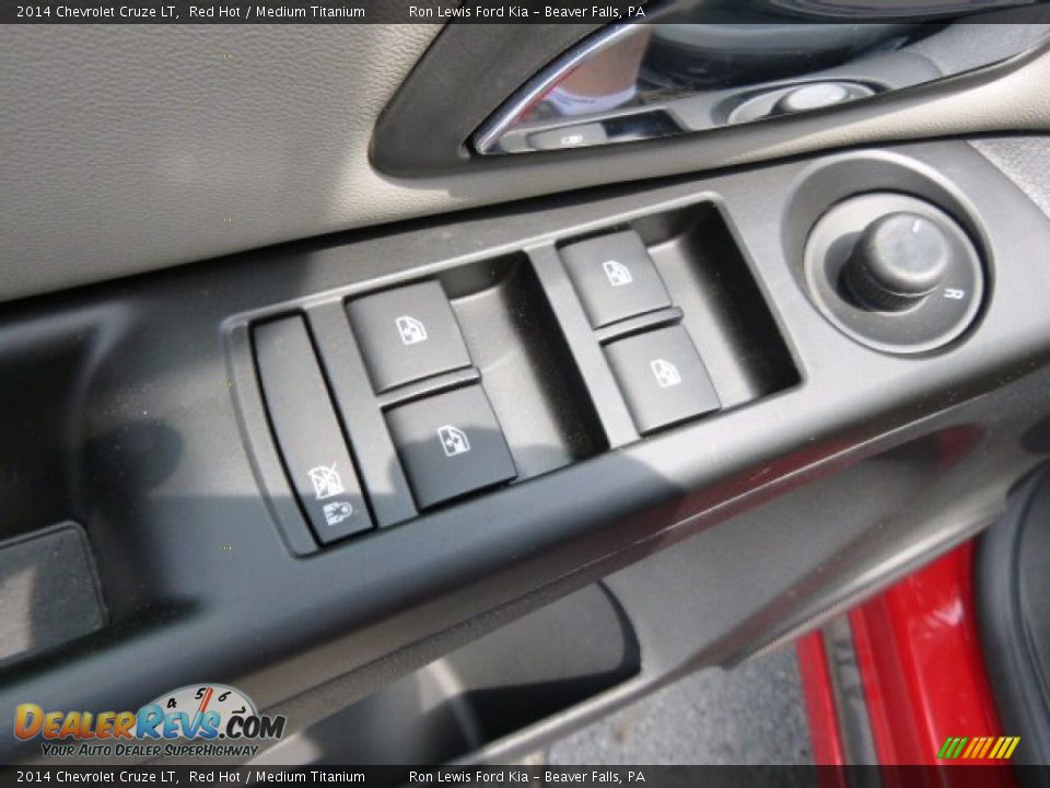 2014 Chevrolet Cruze LT Red Hot / Medium Titanium Photo #15