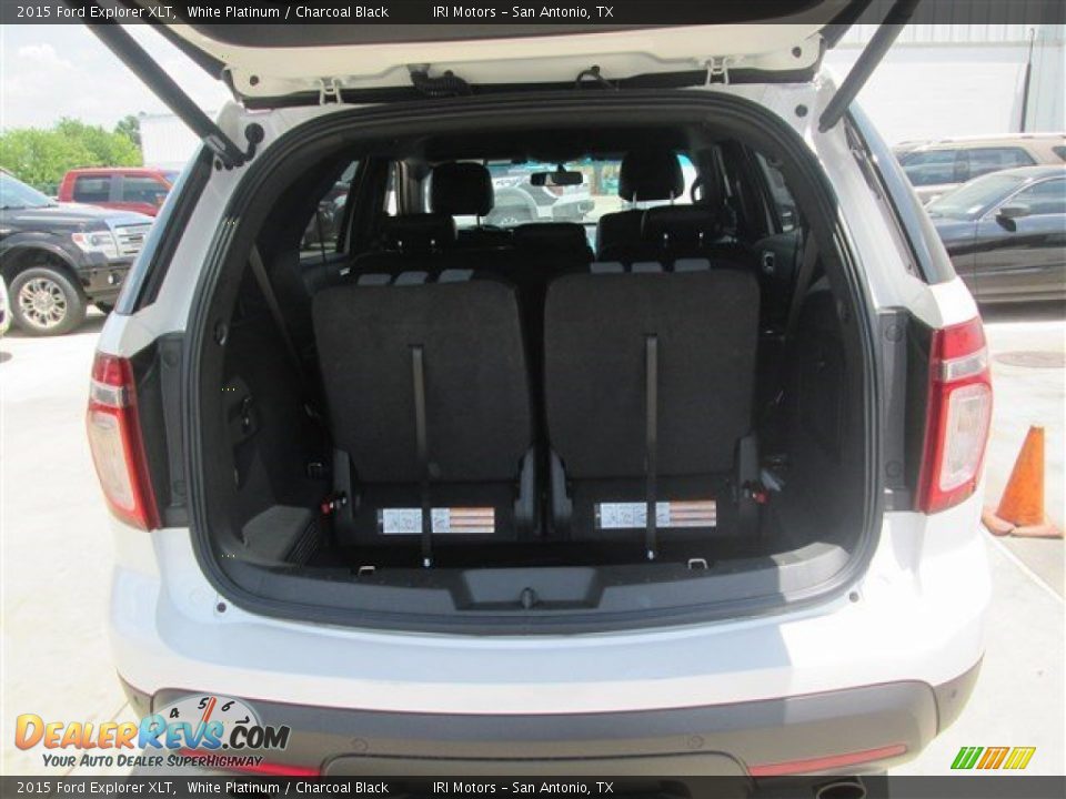 2015 Ford Explorer XLT White Platinum / Charcoal Black Photo #5