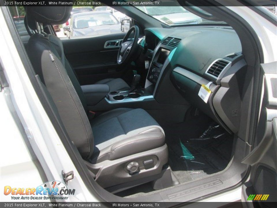 2015 Ford Explorer XLT White Platinum / Charcoal Black Photo #9