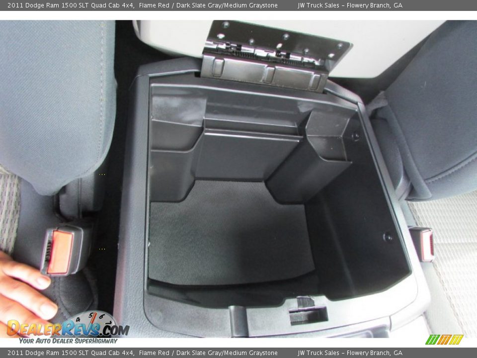 2011 Dodge Ram 1500 SLT Quad Cab 4x4 Flame Red / Dark Slate Gray/Medium Graystone Photo #31