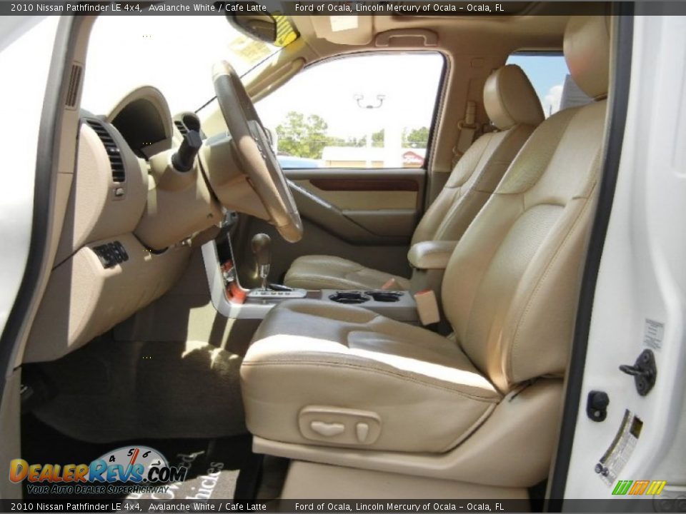 2010 Nissan Pathfinder LE 4x4 Avalanche White / Cafe Latte Photo #12