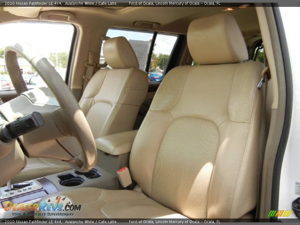 2010 Nissan Pathfinder LE 4x4 Avalanche White / Cafe Latte Photo #13