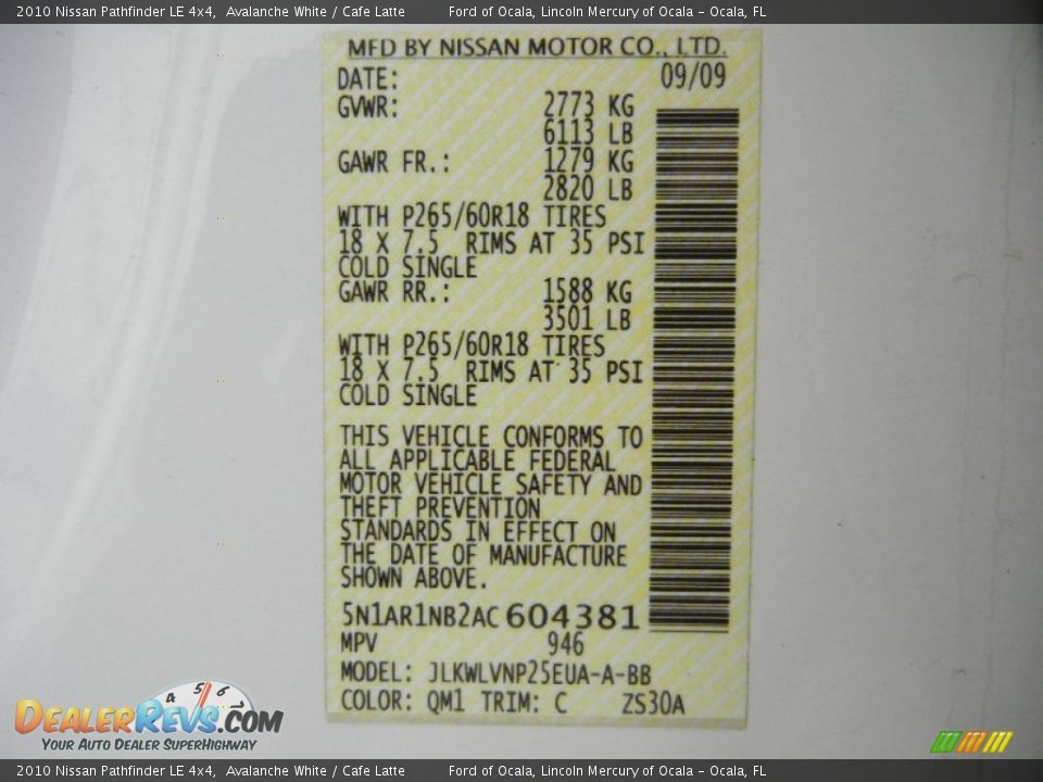 2010 Nissan Pathfinder LE 4x4 Avalanche White / Cafe Latte Photo #30