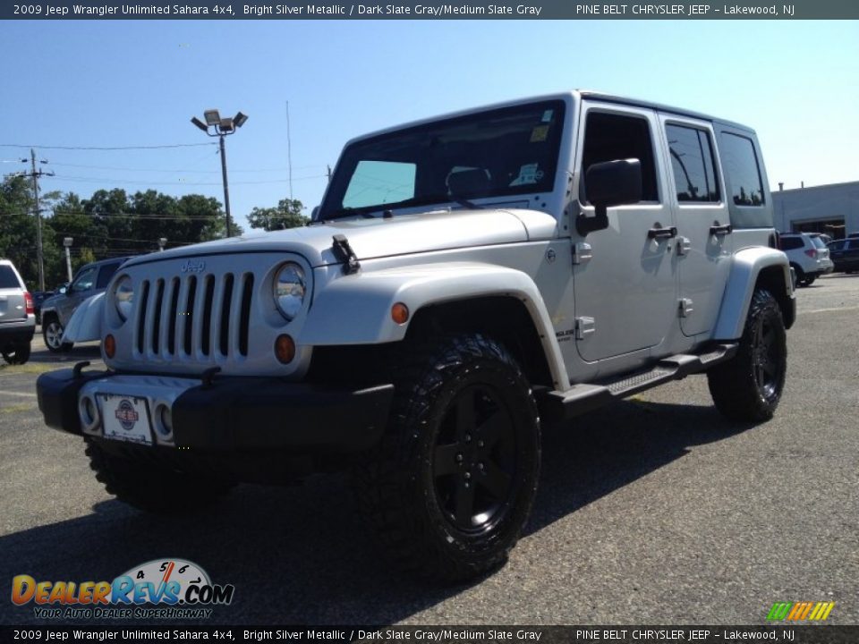 2009 Jeep Wrangler Unlimited Sahara 4x4 Bright Silver Metallic / Dark Slate Gray/Medium Slate Gray Photo #1