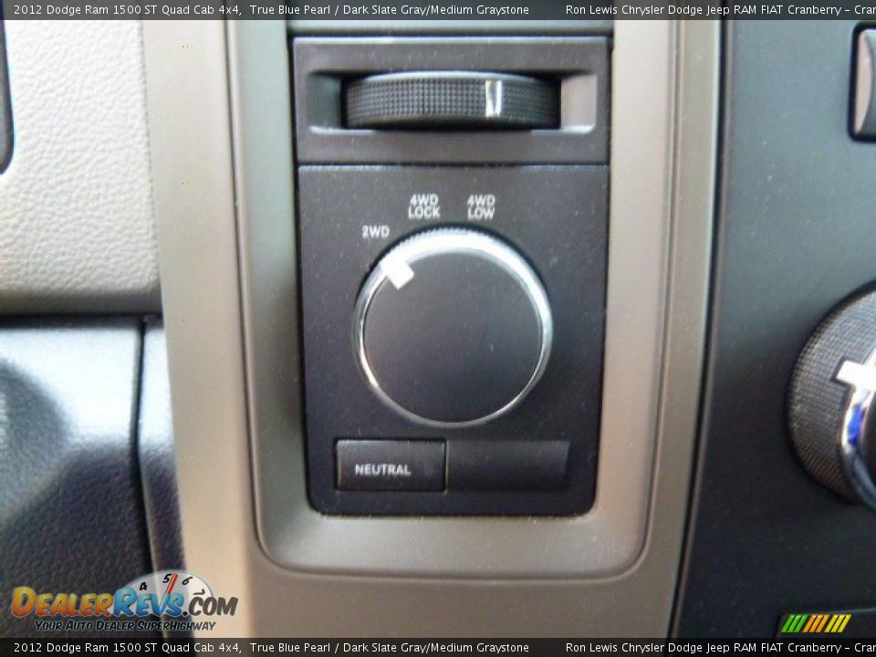 2012 Dodge Ram 1500 ST Quad Cab 4x4 True Blue Pearl / Dark Slate Gray/Medium Graystone Photo #17