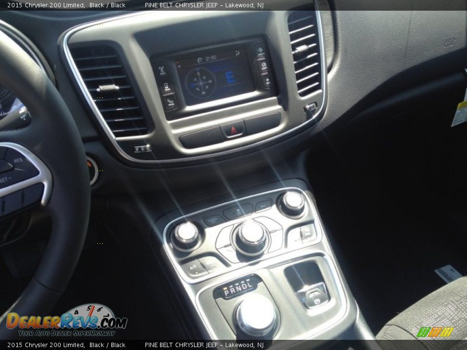 2015 Chrysler 200 Limited Black / Black Photo #10