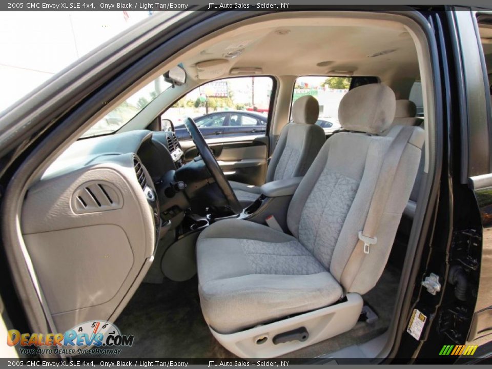 2005 GMC Envoy XL SLE 4x4 Onyx Black / Light Tan/Ebony Photo #13