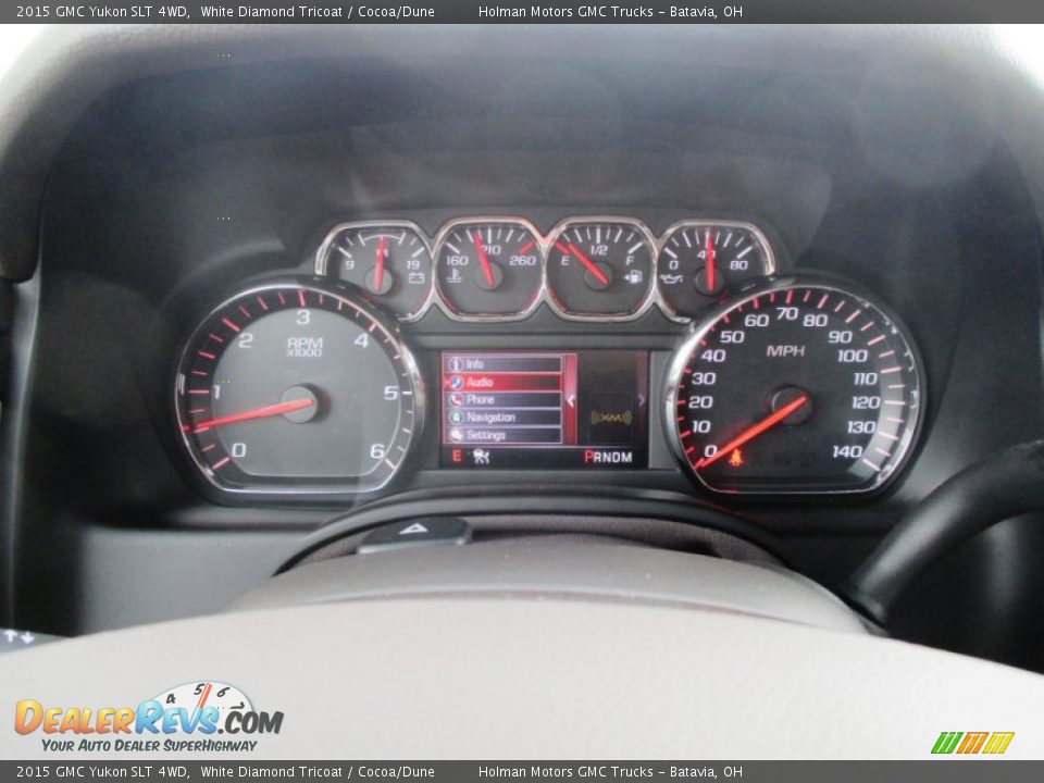 2015 GMC Yukon SLT 4WD White Diamond Tricoat / Cocoa/Dune Photo #24