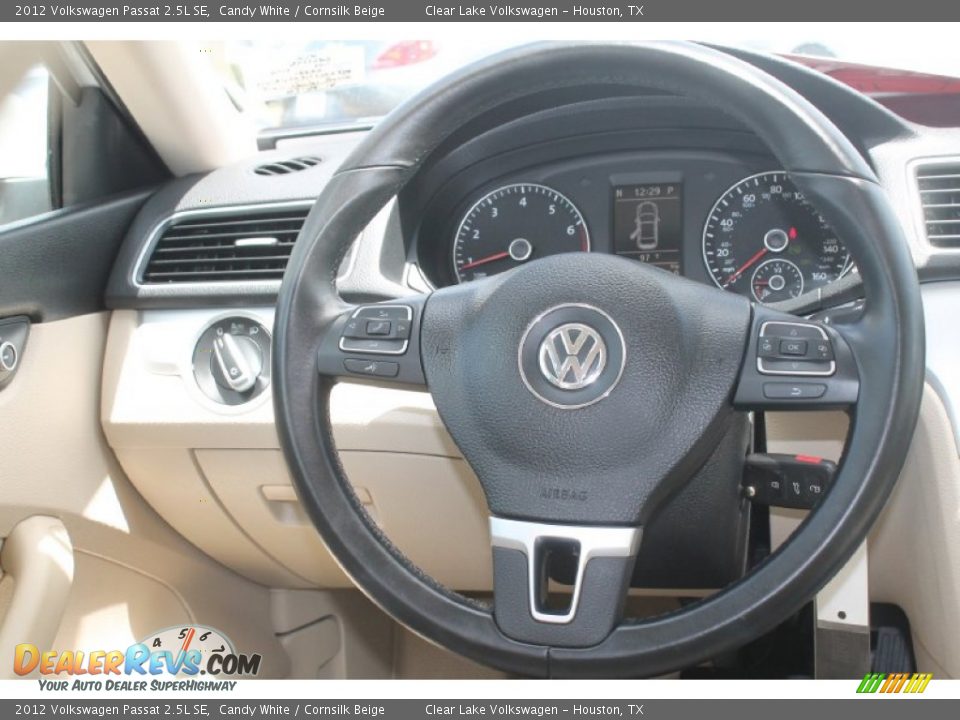 2012 Volkswagen Passat 2.5L SE Candy White / Cornsilk Beige Photo #26