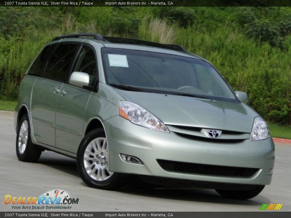 2007 Toyota Sienna XLE Silver Pine Mica / Taupe Photo #3