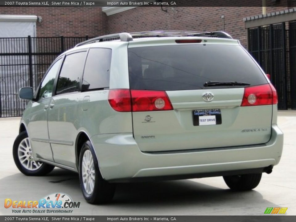 2007 Toyota Sienna XLE Silver Pine Mica / Taupe Photo #4