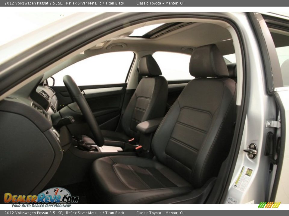 2012 Volkswagen Passat 2.5L SE Reflex Silver Metallic / Titan Black Photo #5