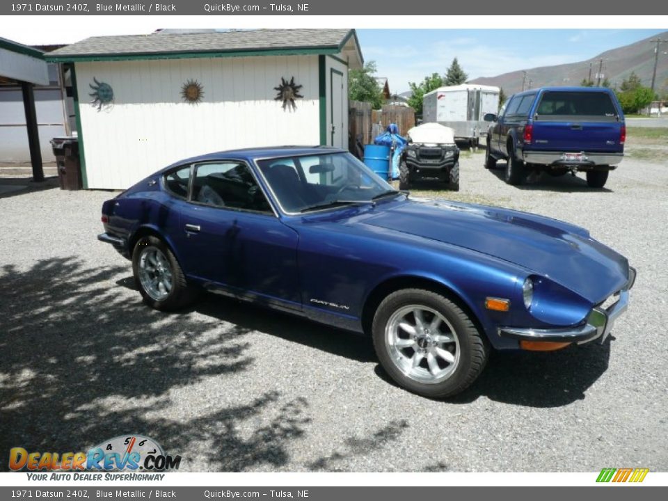 Front 3/4 View of 1971 Datsun 240Z  Photo #4