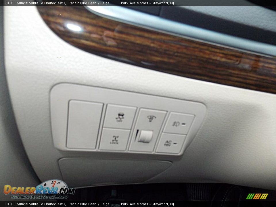 2010 Hyundai Santa Fe Limited 4WD Pacific Blue Pearl / Beige Photo #28