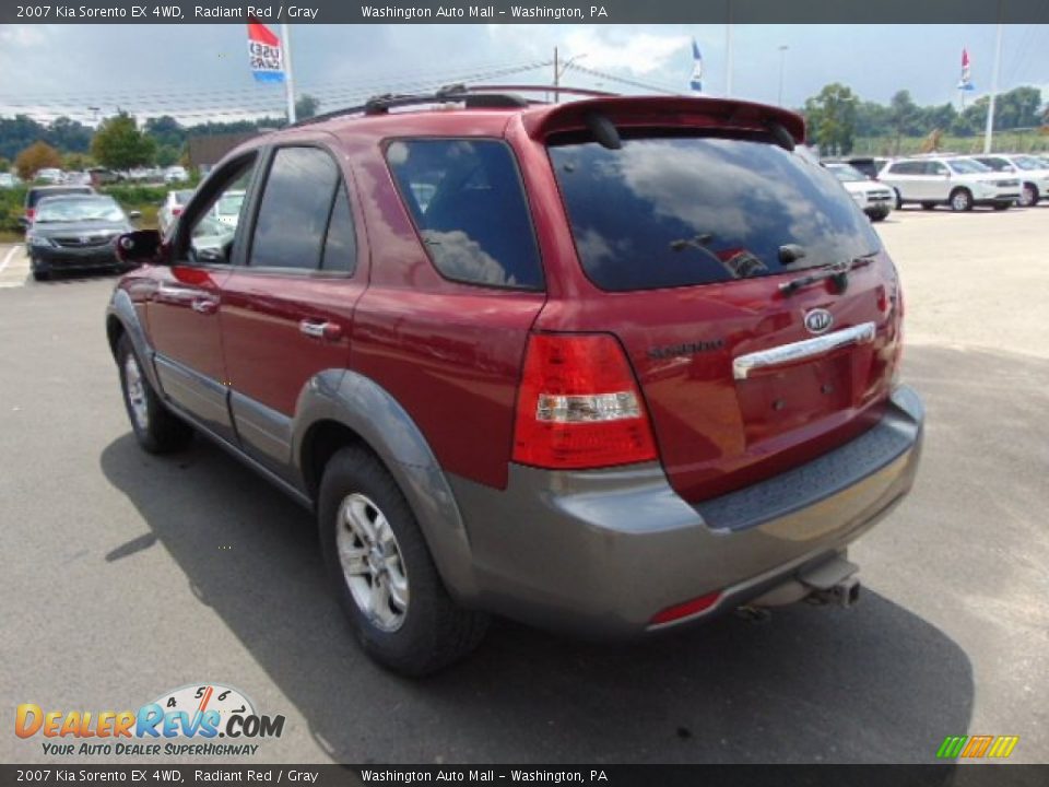 2007 Kia Sorento EX 4WD Radiant Red / Gray Photo #7