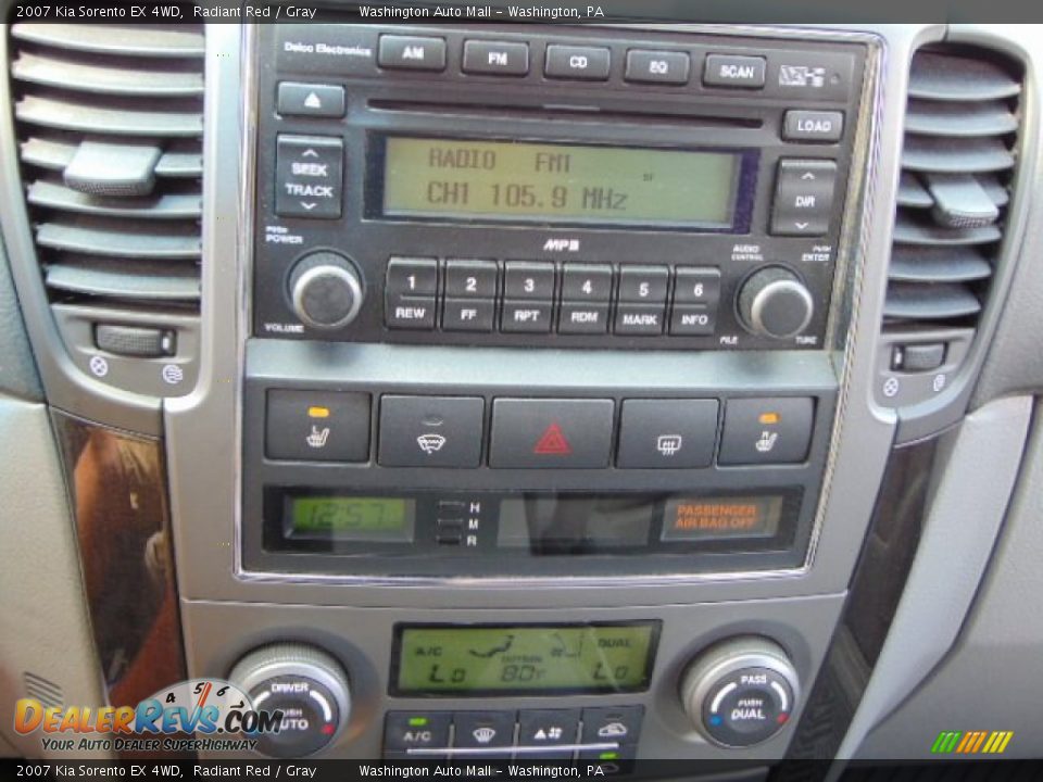 2007 Kia Sorento EX 4WD Radiant Red / Gray Photo #16