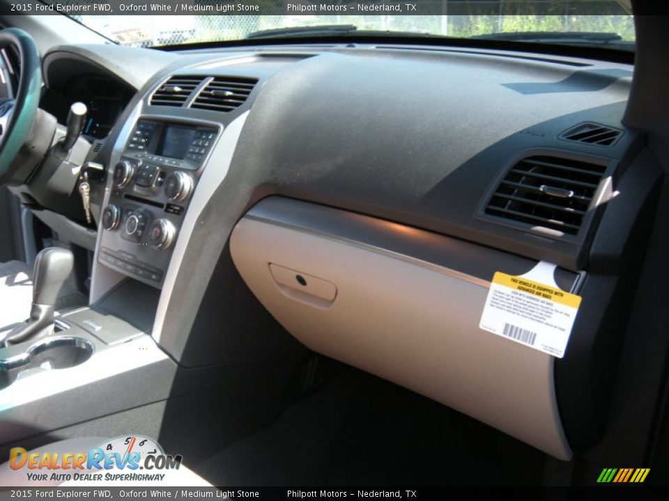 2015 Ford Explorer FWD Oxford White / Medium Light Stone Photo #16