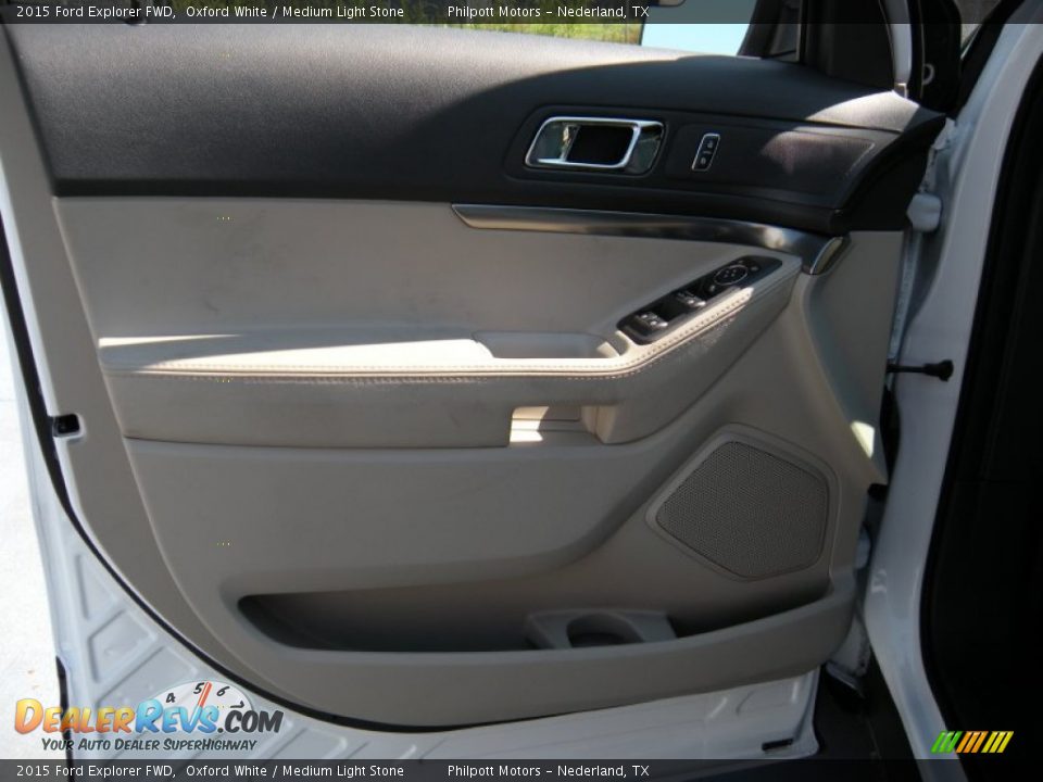 2015 Ford Explorer FWD Oxford White / Medium Light Stone Photo #22