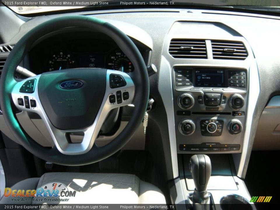 2015 Ford Explorer FWD Oxford White / Medium Light Stone Photo #26