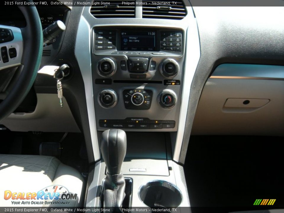 2015 Ford Explorer FWD Oxford White / Medium Light Stone Photo #27