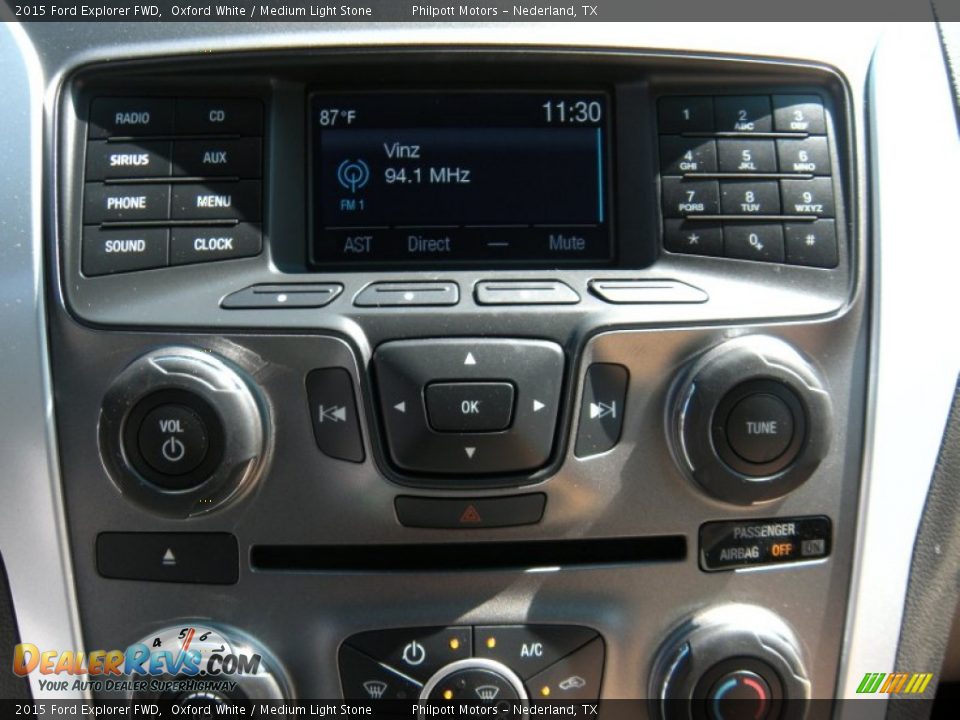 2015 Ford Explorer FWD Oxford White / Medium Light Stone Photo #28