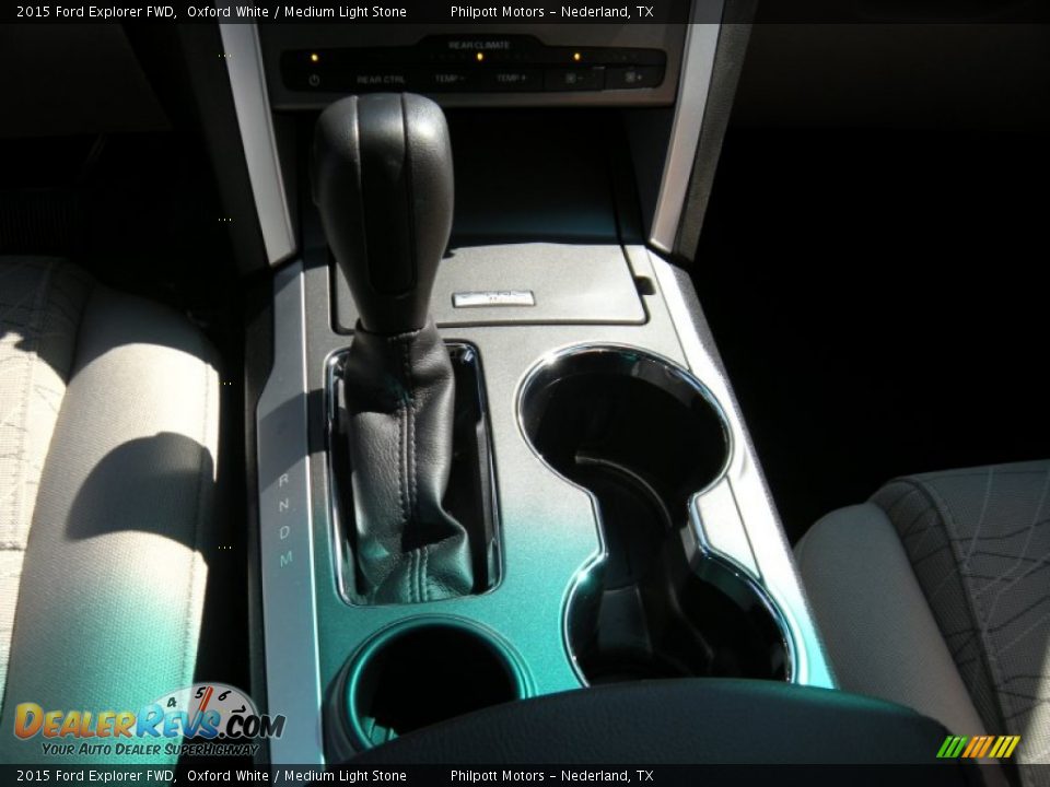2015 Ford Explorer FWD Oxford White / Medium Light Stone Photo #30