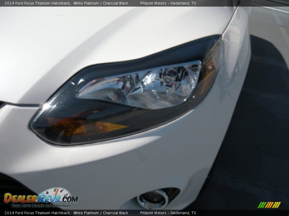 2014 Ford Focus Titanium Hatchback White Platinum / Charcoal Black Photo #9