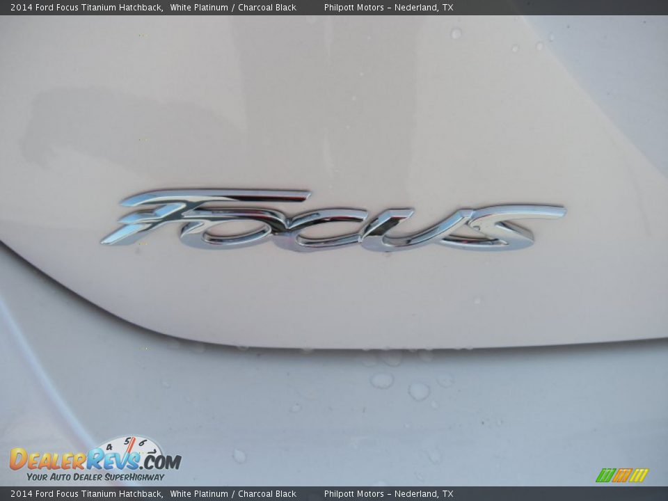 2014 Ford Focus Titanium Hatchback White Platinum / Charcoal Black Photo #13