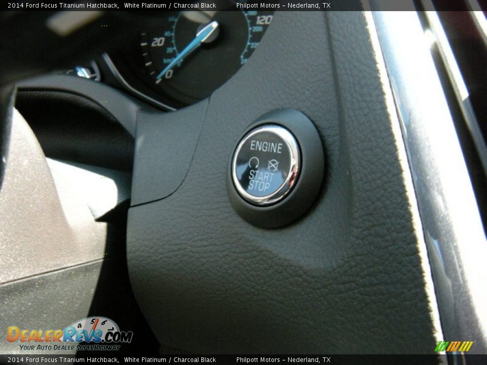 2014 Ford Focus Titanium Hatchback White Platinum / Charcoal Black Photo #31