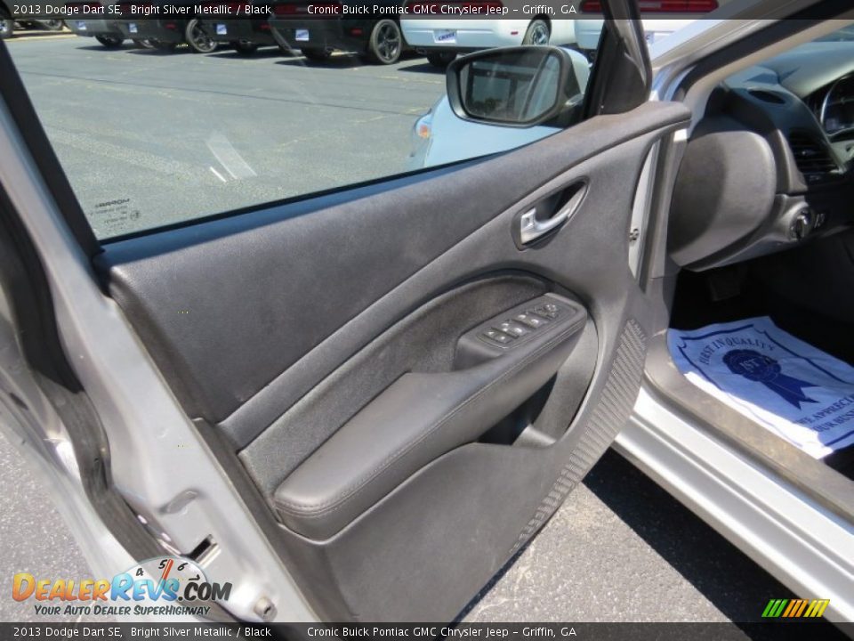 2013 Dodge Dart SE Bright Silver Metallic / Black Photo #11