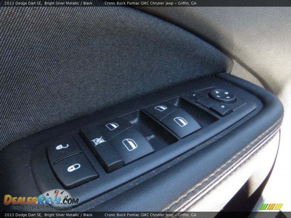 2013 Dodge Dart SE Bright Silver Metallic / Black Photo #12