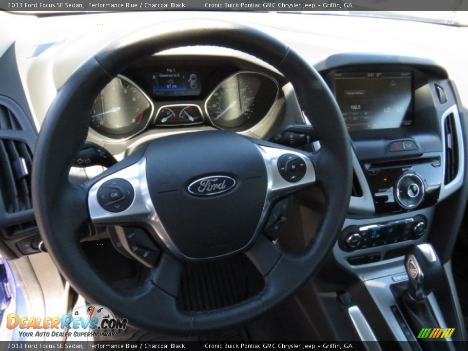 2013 Ford Focus SE Sedan Performance Blue / Charcoal Black Photo #10