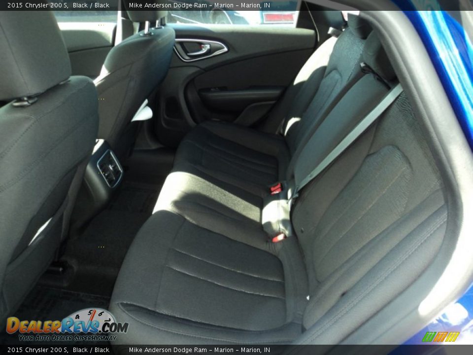2015 Chrysler 200 S Black / Black Photo #8