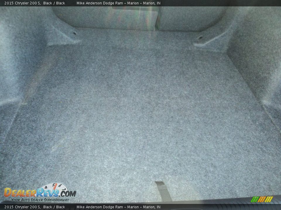 2015 Chrysler 200 S Black / Black Photo #9