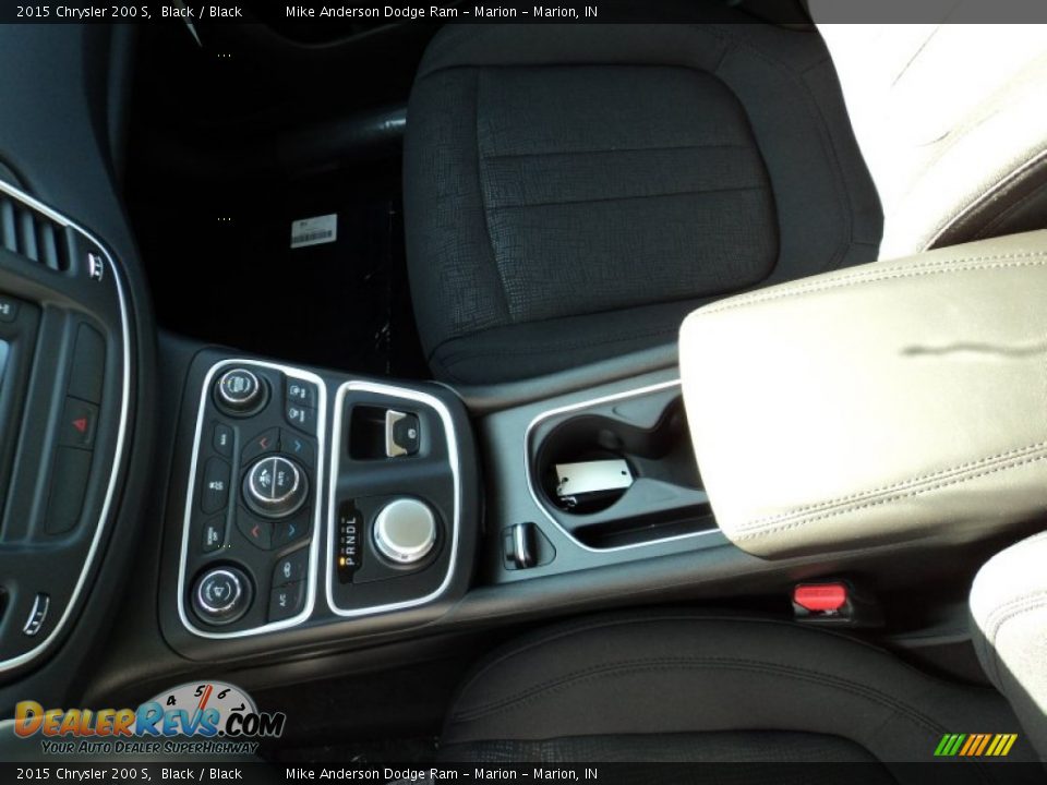 2015 Chrysler 200 S Black / Black Photo #14