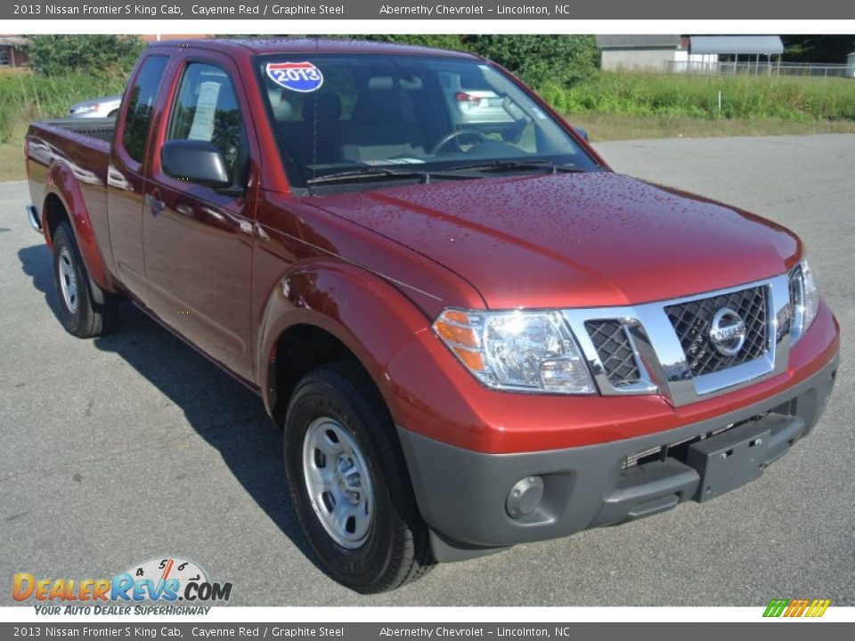 Front 3/4 View of 2013 Nissan Frontier S King Cab Photo #1