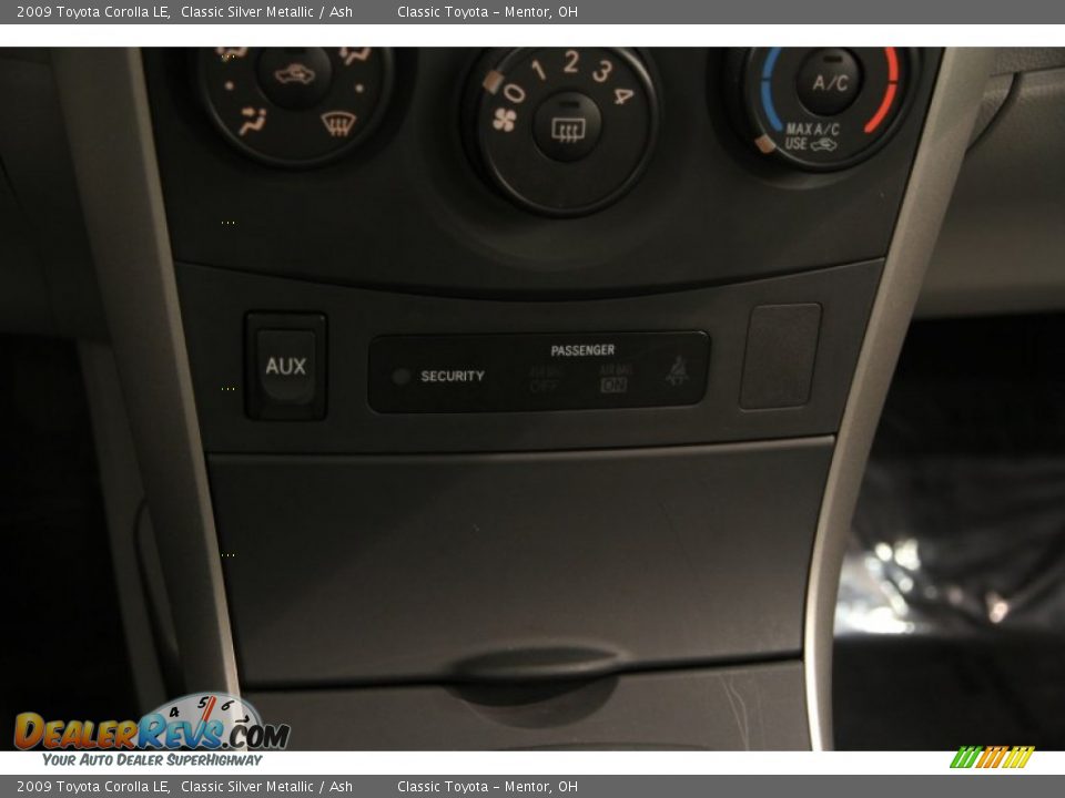 2009 Toyota Corolla LE Classic Silver Metallic / Ash Photo #9
