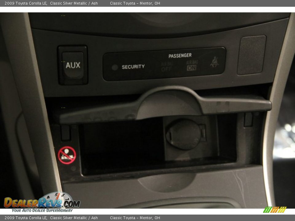 2009 Toyota Corolla LE Classic Silver Metallic / Ash Photo #10