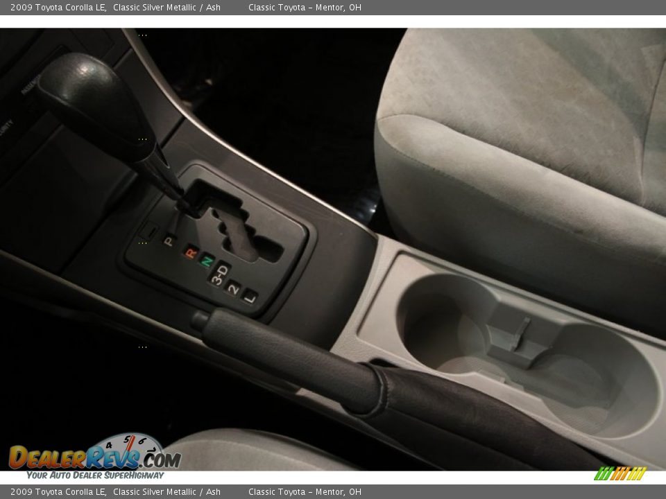 2009 Toyota Corolla LE Classic Silver Metallic / Ash Photo #11