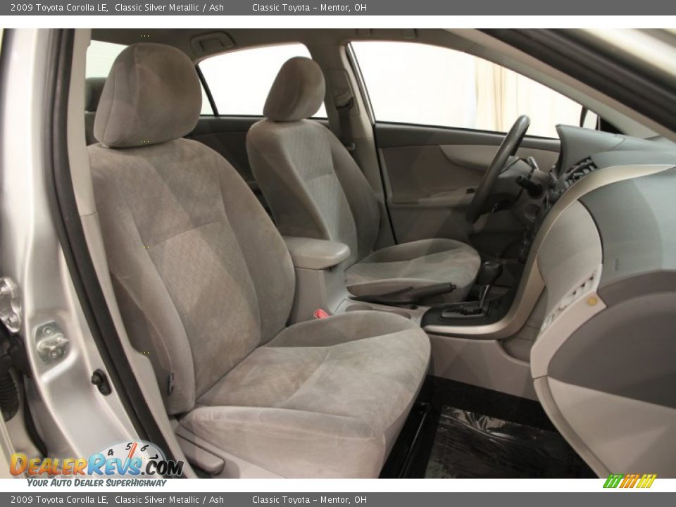 2009 Toyota Corolla LE Classic Silver Metallic / Ash Photo #12
