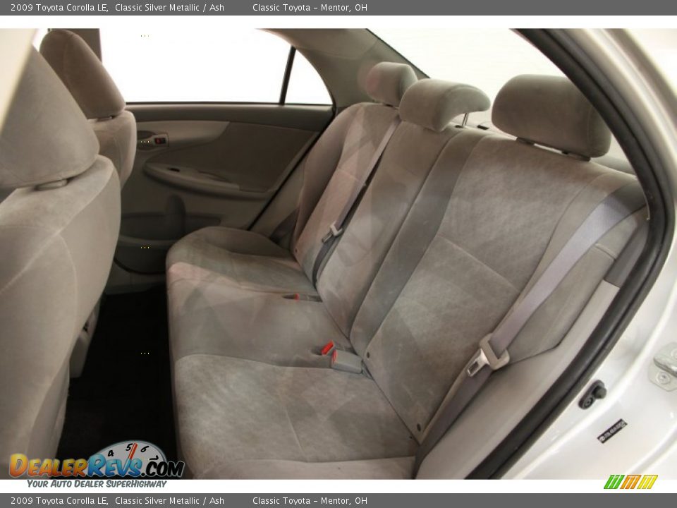 2009 Toyota Corolla LE Classic Silver Metallic / Ash Photo #14
