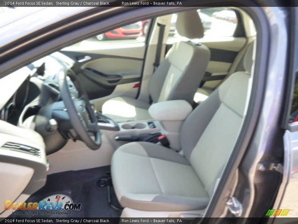 2014 Ford Focus SE Sedan Sterling Gray / Charcoal Black Photo #10