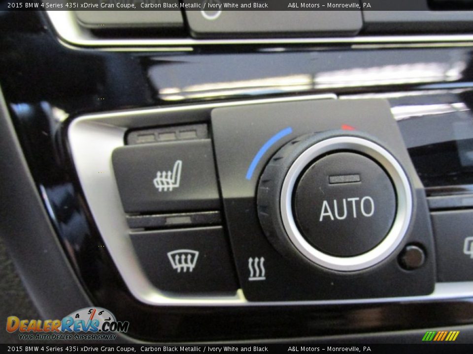 2015 BMW 4 Series 435i xDrive Gran Coupe Carbon Black Metallic / Ivory White and Black Photo #17