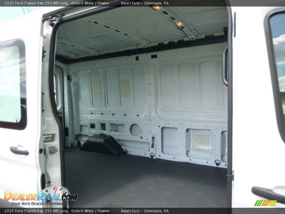 2015 Ford Transit Van 250 MR Long Trunk Photo #10