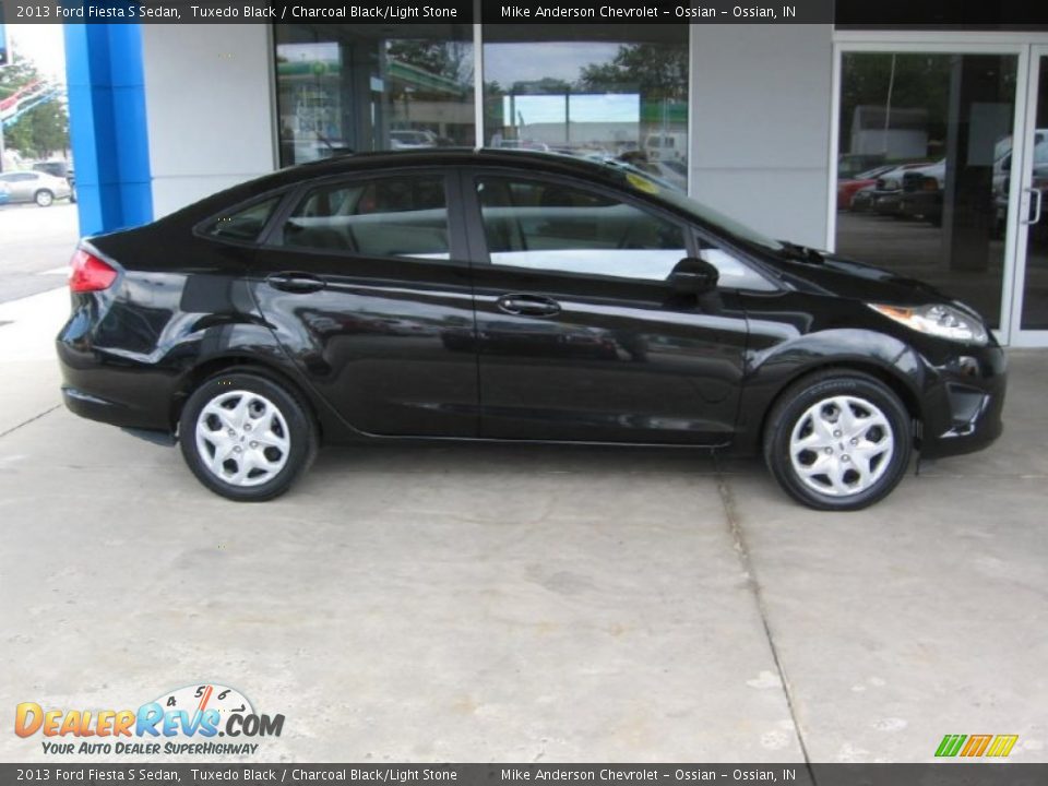 2013 Ford Fiesta S Sedan Tuxedo Black / Charcoal Black/Light Stone Photo #2