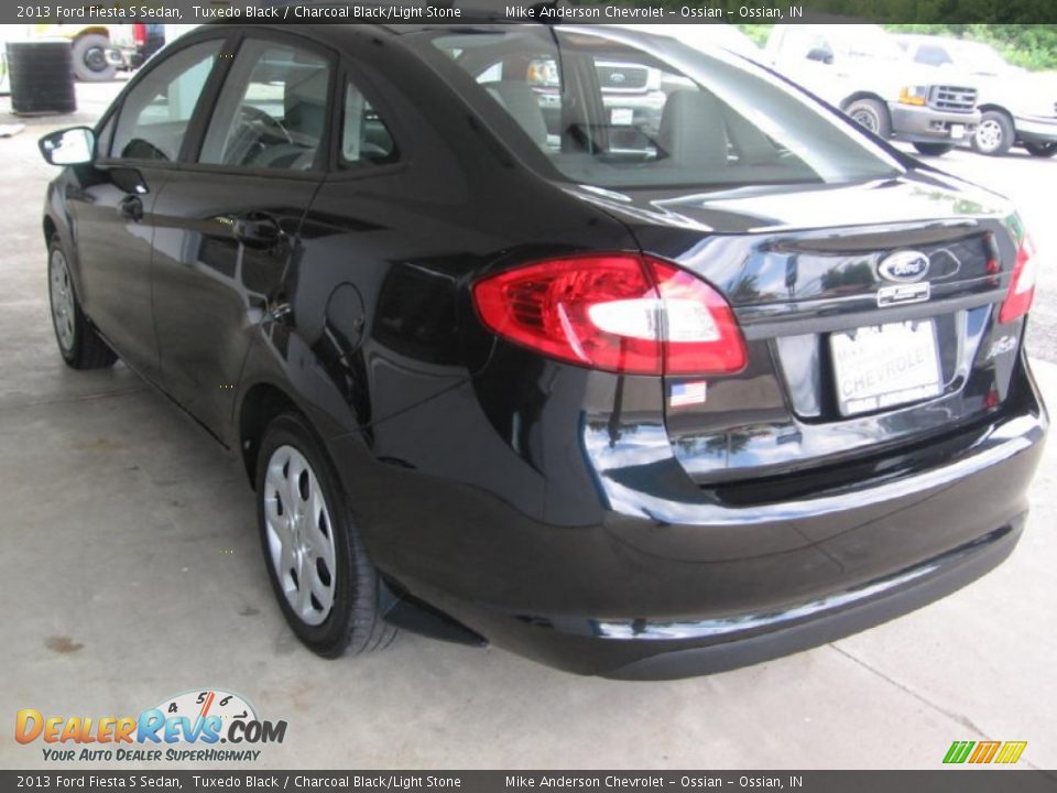 2013 Ford Fiesta S Sedan Tuxedo Black / Charcoal Black/Light Stone Photo #3