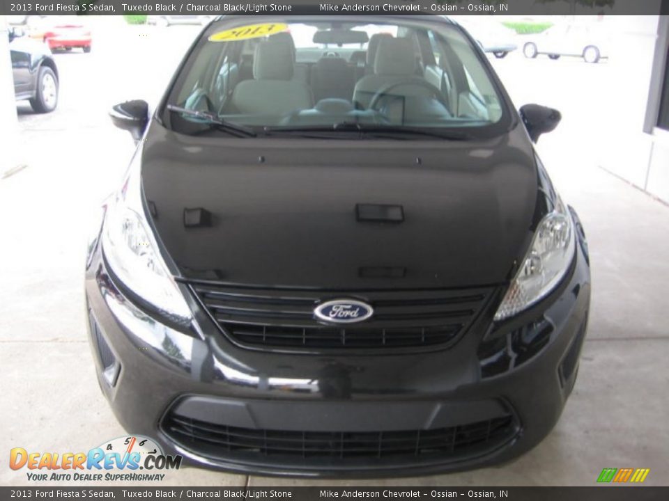 2013 Ford Fiesta S Sedan Tuxedo Black / Charcoal Black/Light Stone Photo #21