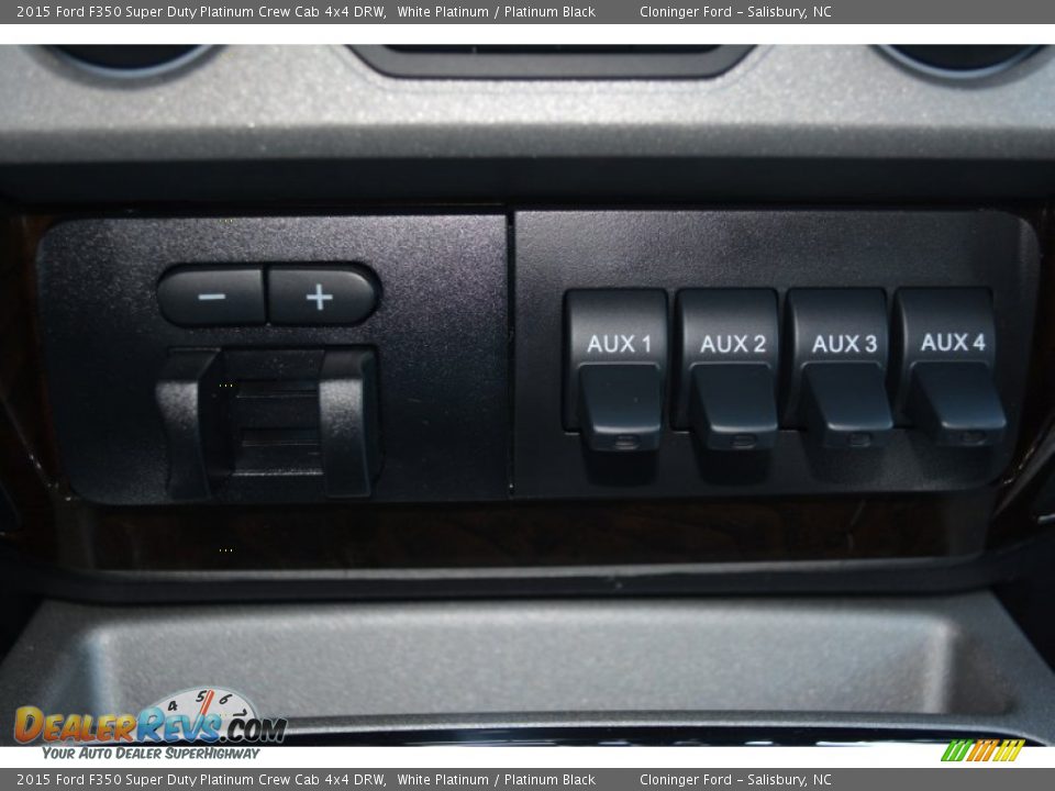 Controls of 2015 Ford F350 Super Duty Platinum Crew Cab 4x4 DRW Photo #25