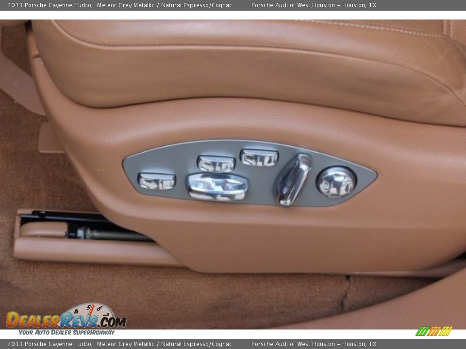 Controls of 2013 Porsche Cayenne Turbo Photo #18