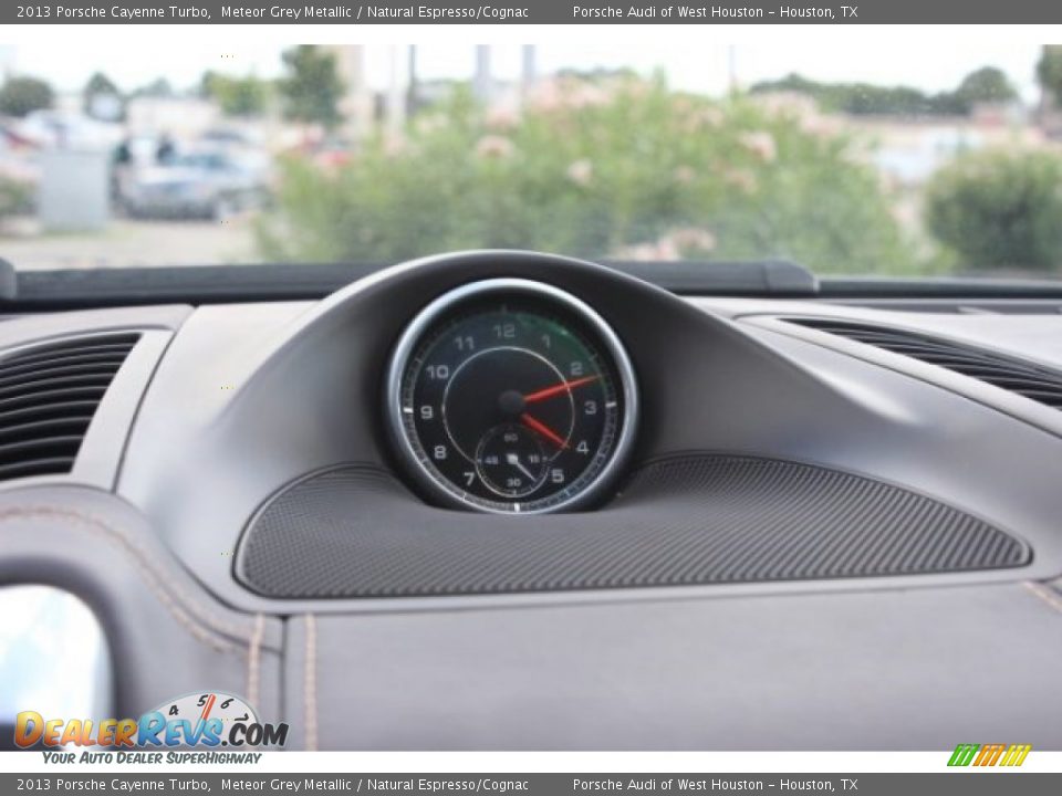 Controls of 2013 Porsche Cayenne Turbo Photo #24